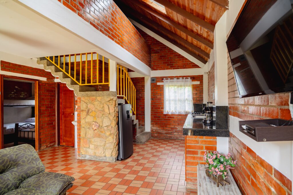 4. Villa Amarilla (3)